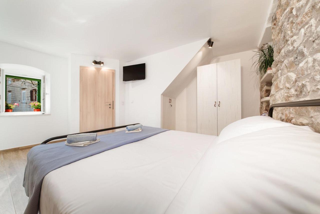 Apartments Jerolim Сплит Экстерьер фото